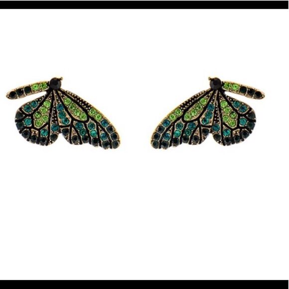 🎊 🎉HP 🎉🎊 Betsey Johnson Sparkling crystal butterfly earrings HOST PICK 🎊🎉 - Picture 3 of 4